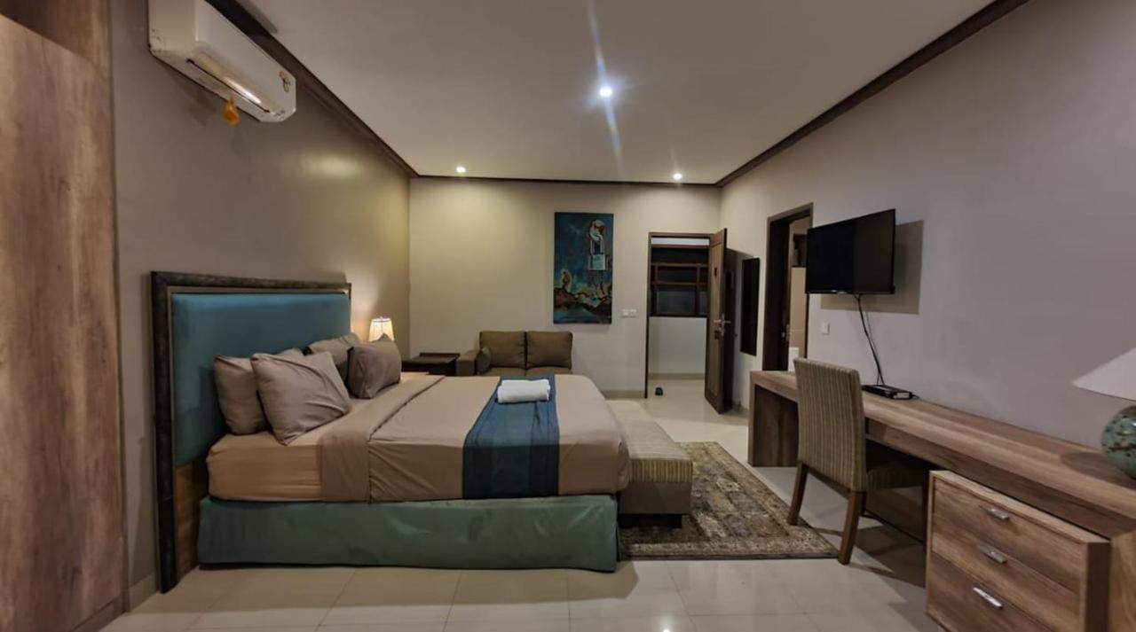 Puri Sabina Bed & Breakfast Джимбаран Екстер'єр фото