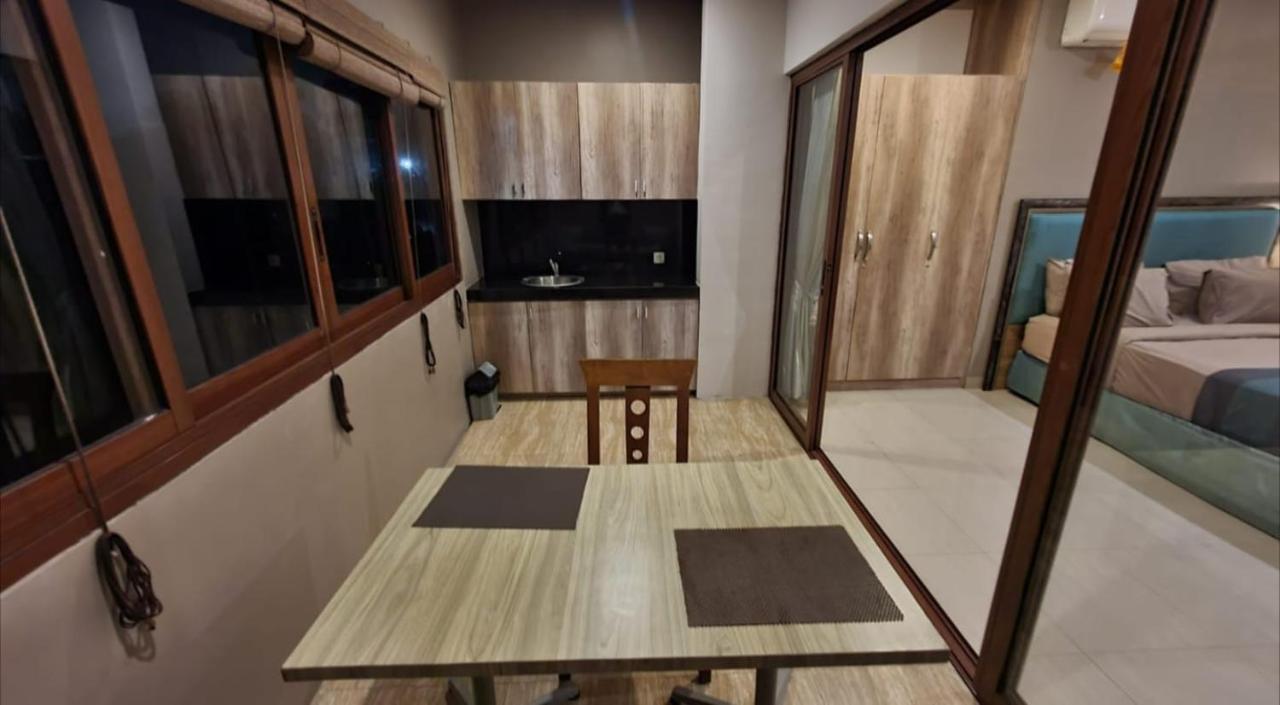 Puri Sabina Bed & Breakfast Джимбаран Екстер'єр фото